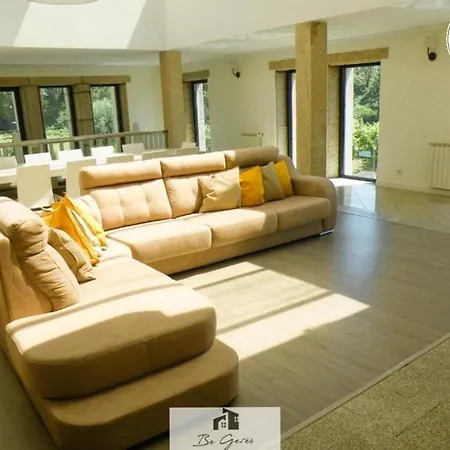 Prázdninový dům Cortegaca House *